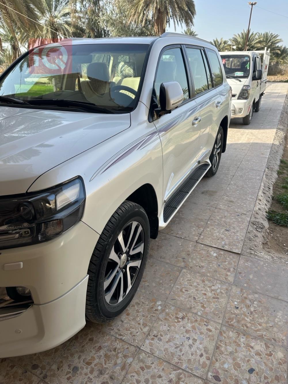 تويوتا لاندكروزر